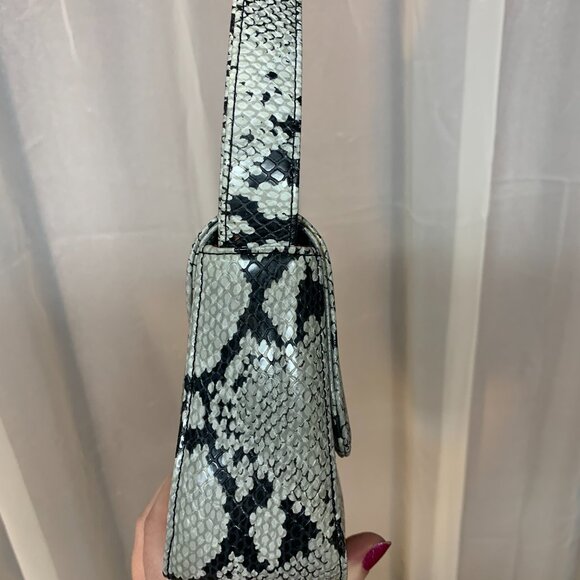 Nine West Grey and Black Faux Snake Skin Purse - Picture 7 of 10